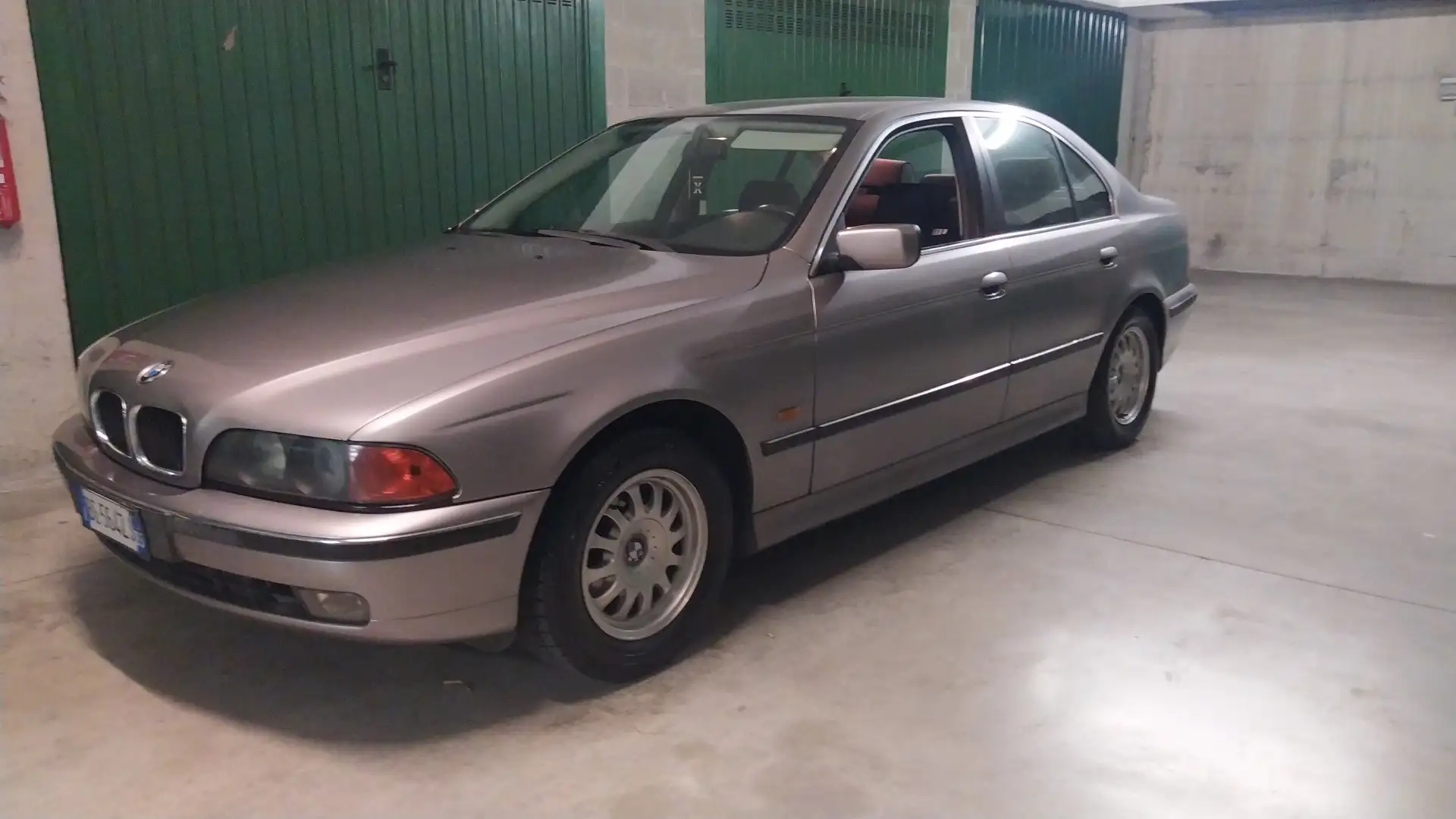 BMW 520 520i Eletta Grijs - 1