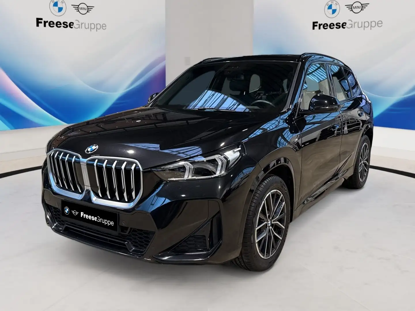 BMW X1 xDrive23d M Sportpaket Head-Up HK HiFi DAB Black - 1