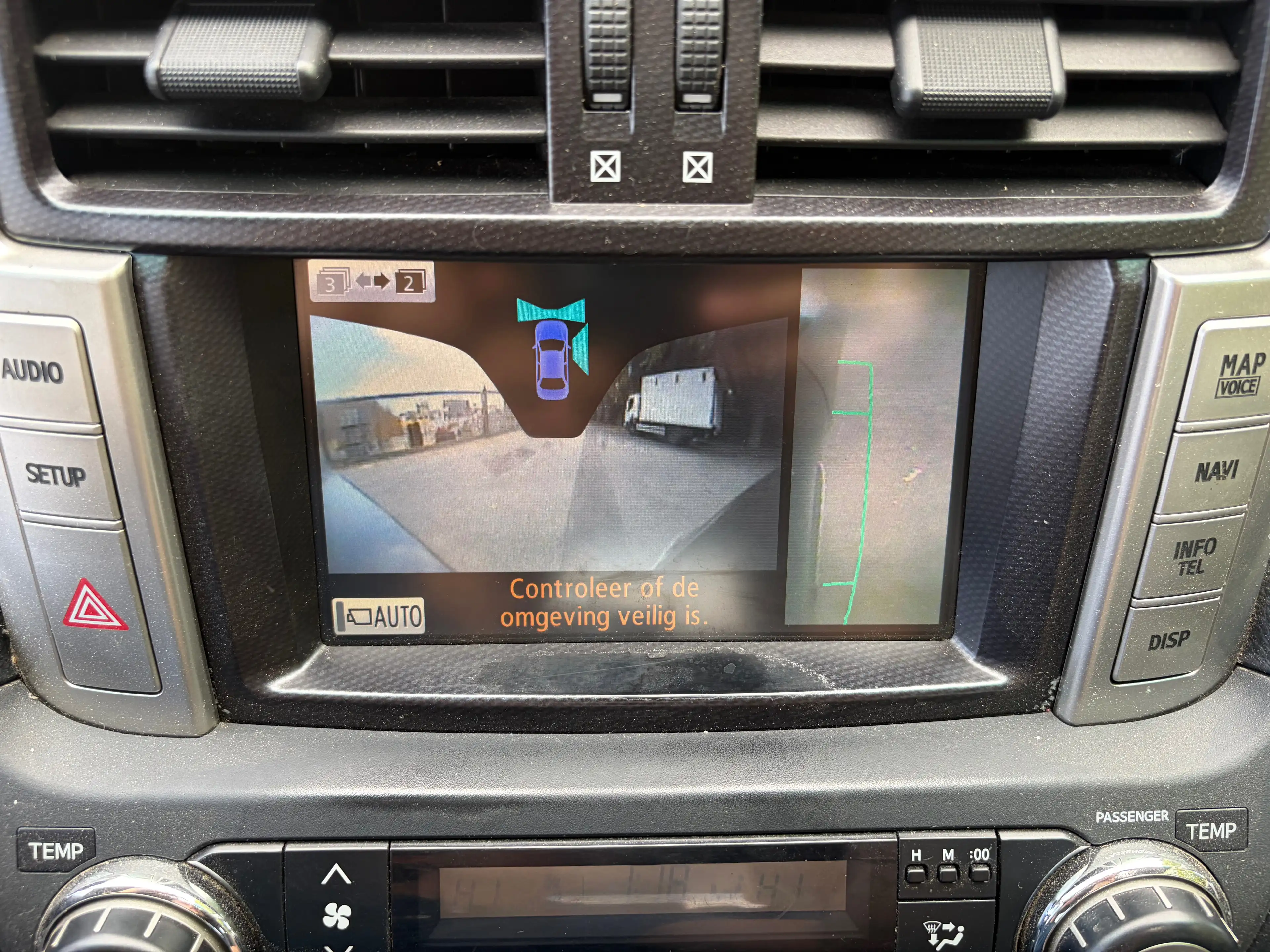 Toyota Land Cruiser Landcruiser 3.0 D-4D Premium — photo 11