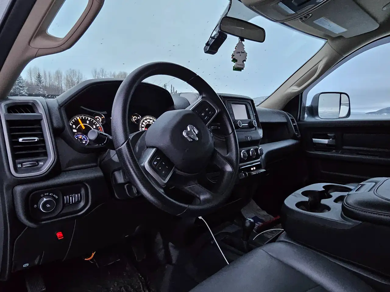 RAM 3500 снимка RAM 3500