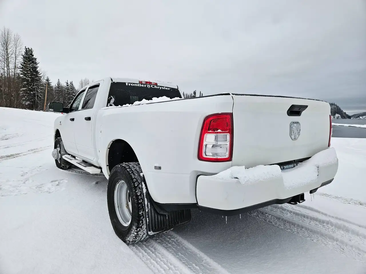 RAM 3500 снимка RAM 3500