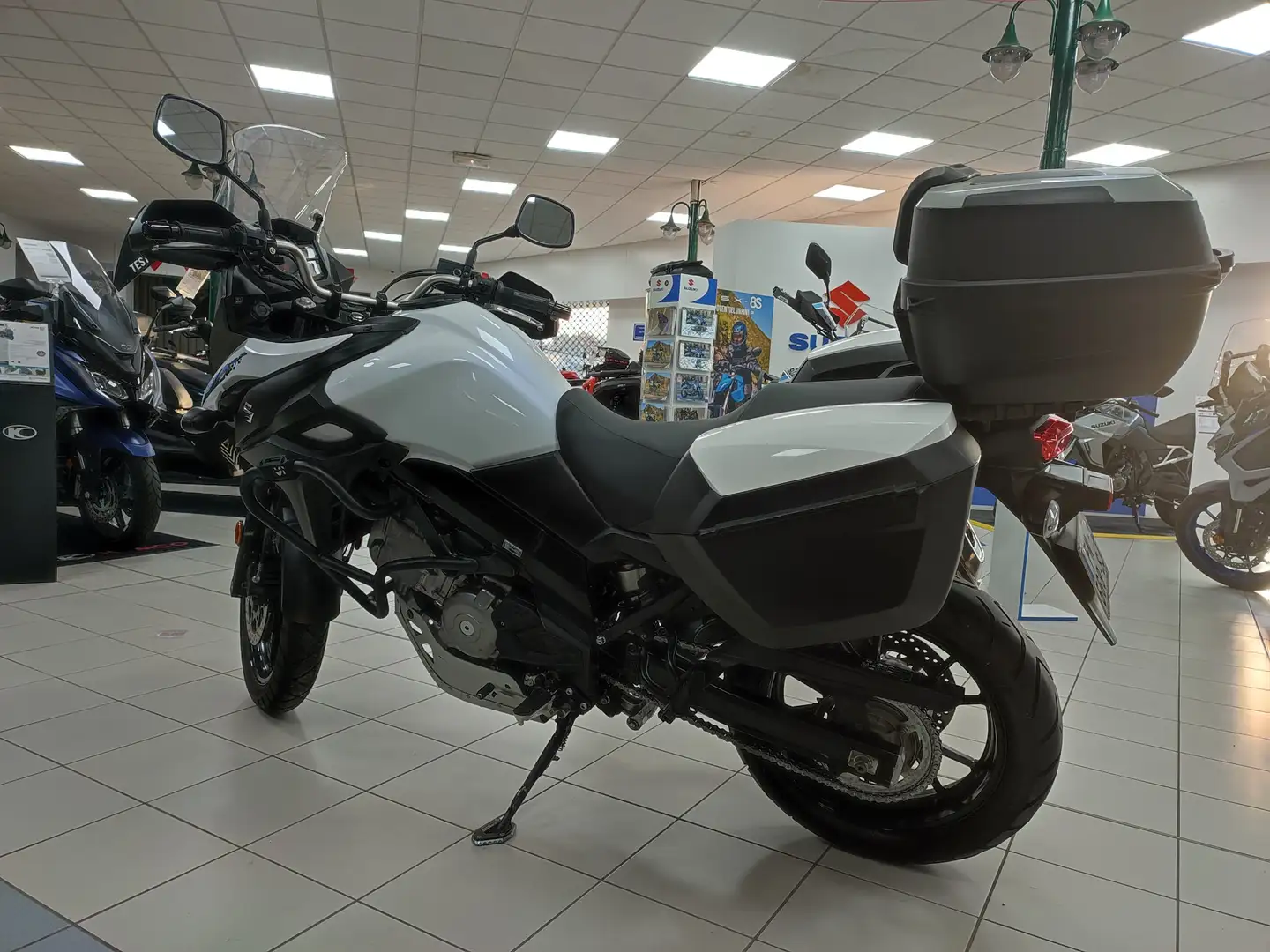 Suzuki V-Strom 650 - 2