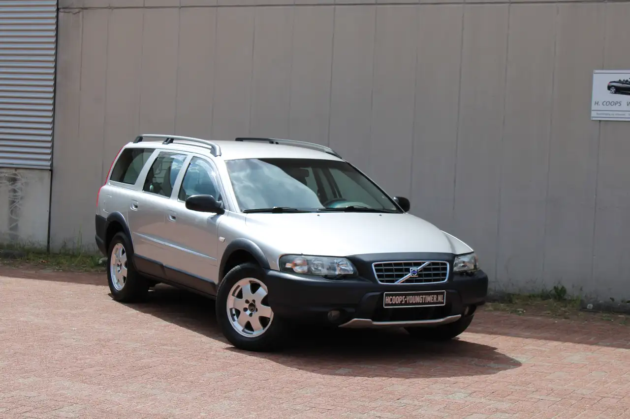 Volvo XC70 2.4T AWD AUTOMAAT BLIJVEND YOUNGTIMER !!! incl. 21, foto 4