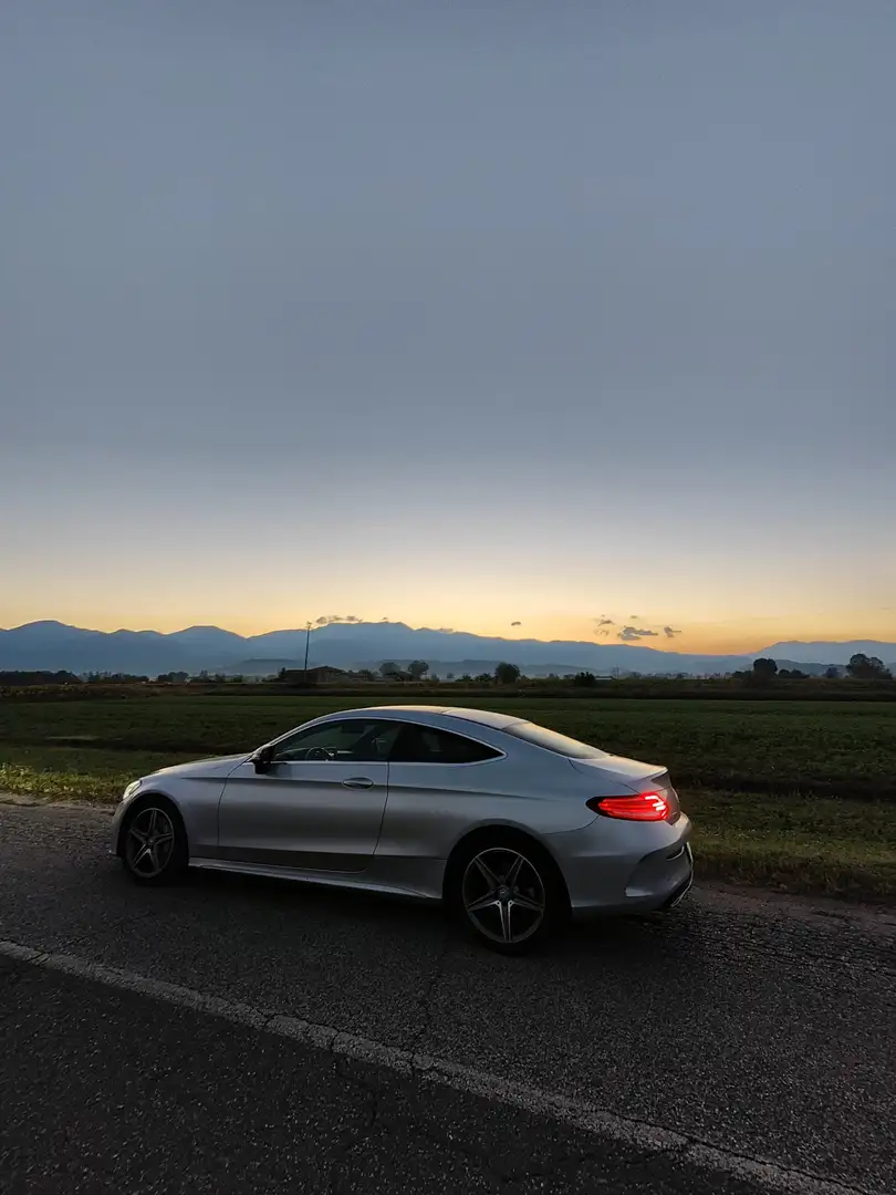 Mercedes-Benz C 250 Coupe d Premium Plus auto - 2