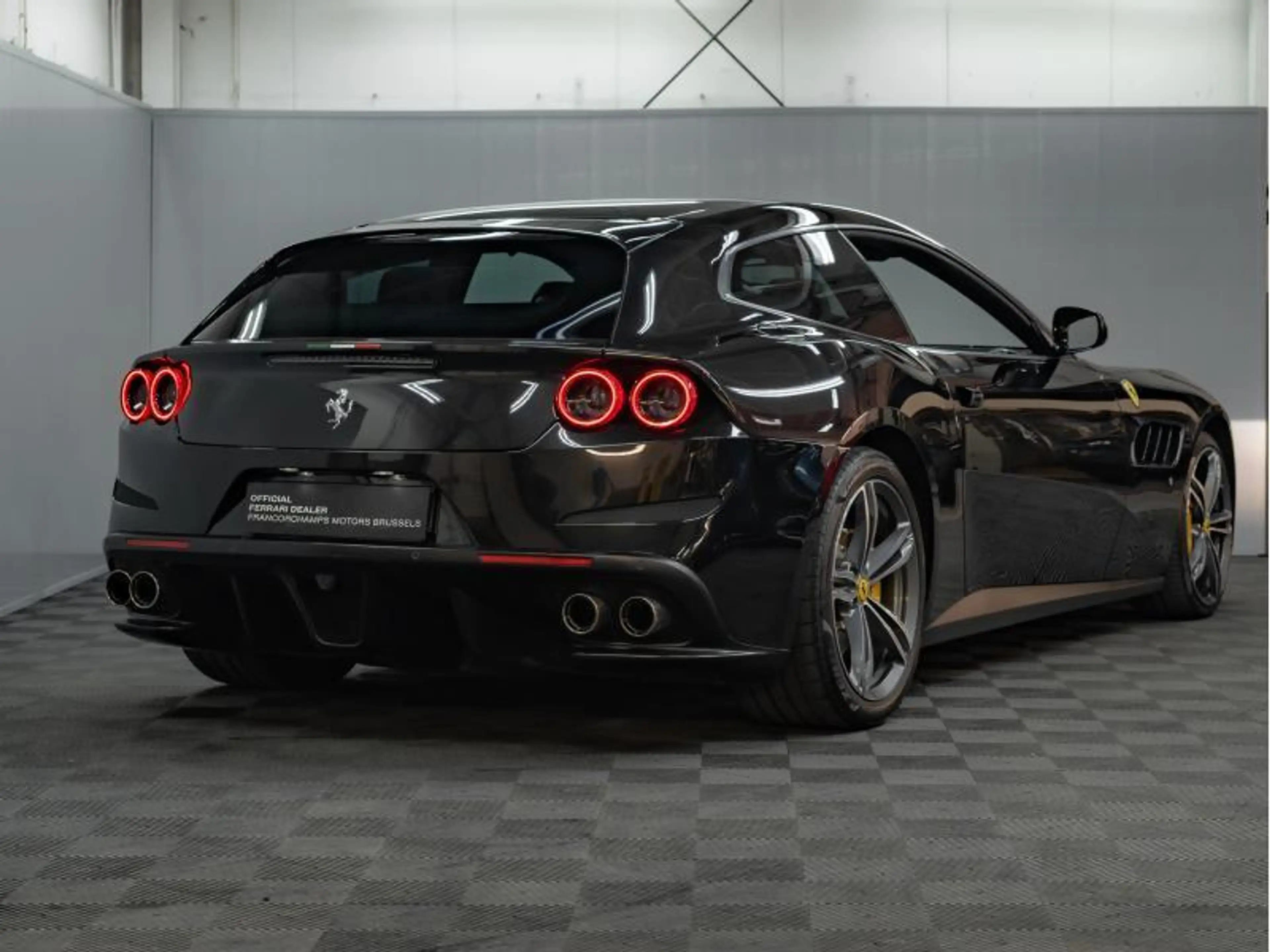 Ferrari GTC4 Lusso V12 — photo 3