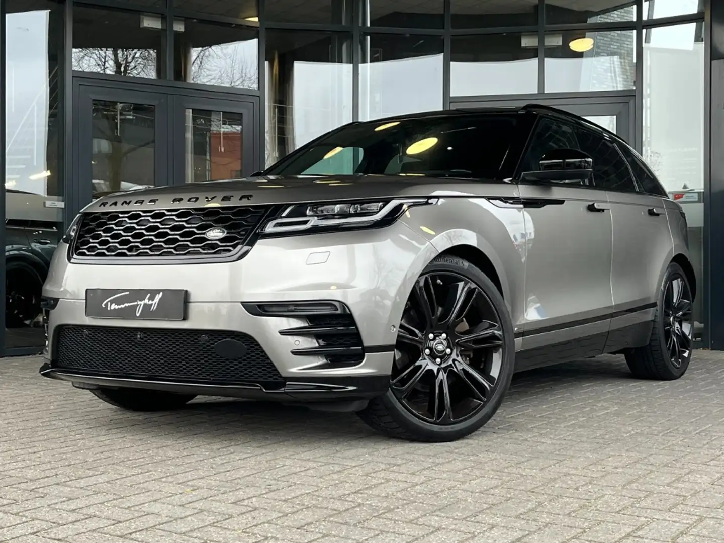 Land Rover Range Rover Velar 3.0 V6 SC AWD R-DYNAMIC HSE - AUT. TREKH. Grijs - 1