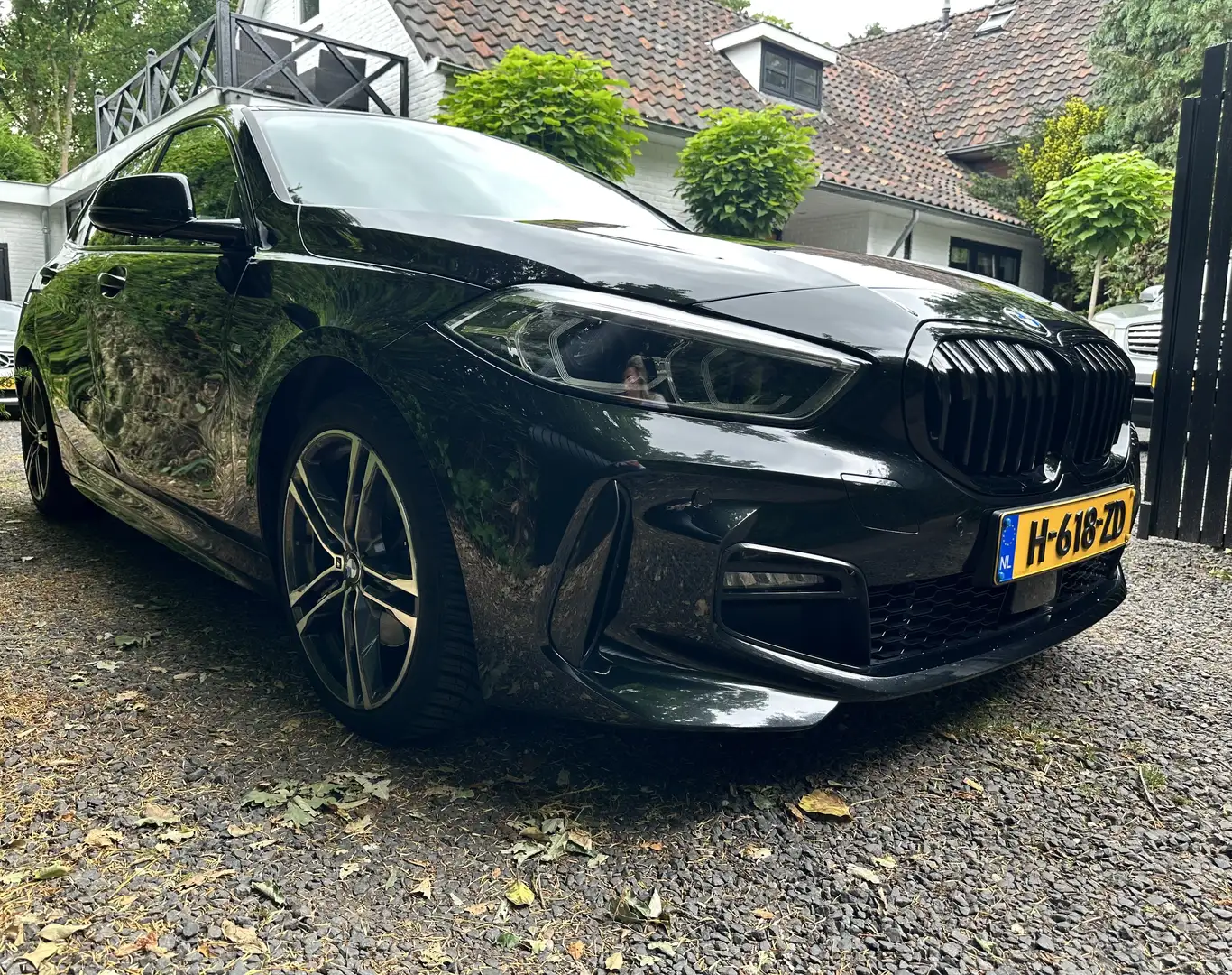 BMW 118 Automaat - M Sport, 118i, benzine - 1