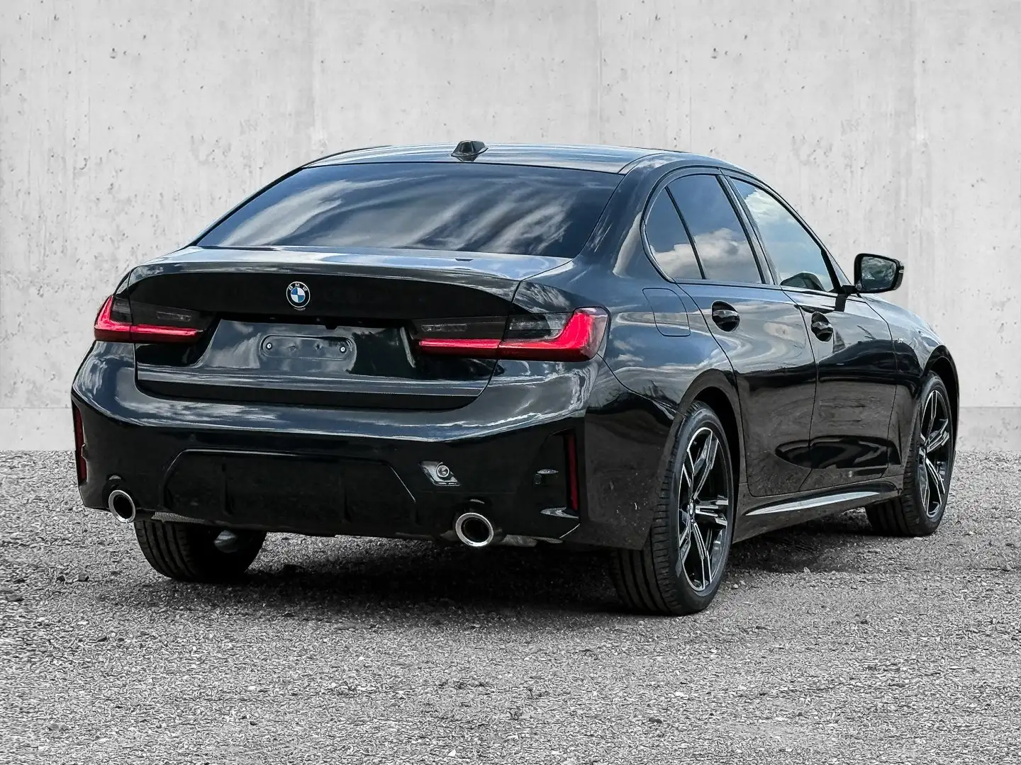 BMW 320 i MSport DA PA HiFi PDC RFK Klima DAB Schwarz - 2