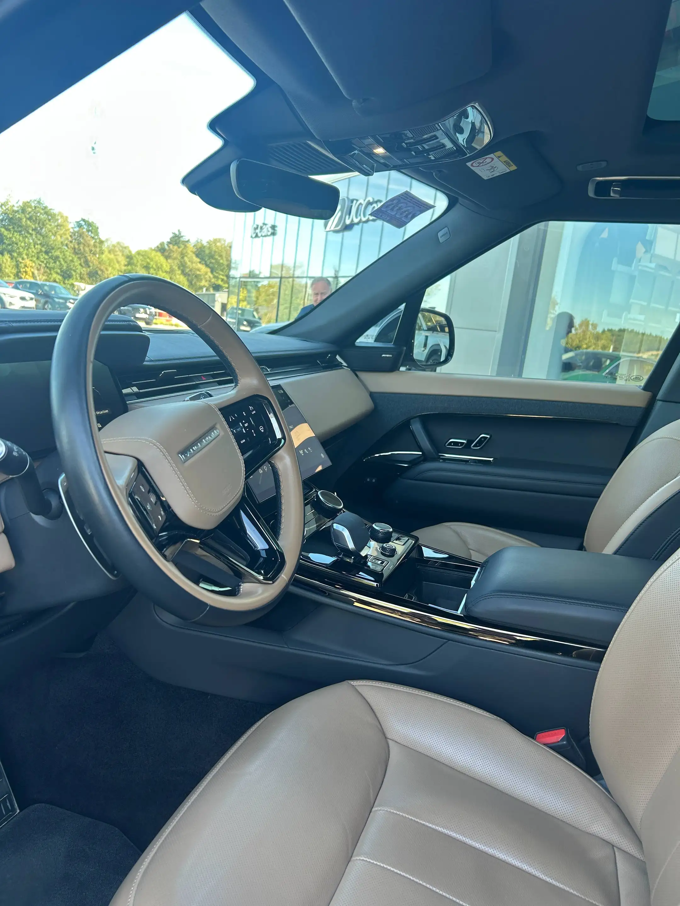 Land Rover Range Rover Sport Range Rover Sport 3.0 P440e PHEV Dynamic SE — photo 8