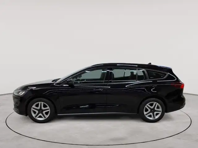 Ford Focus view 6