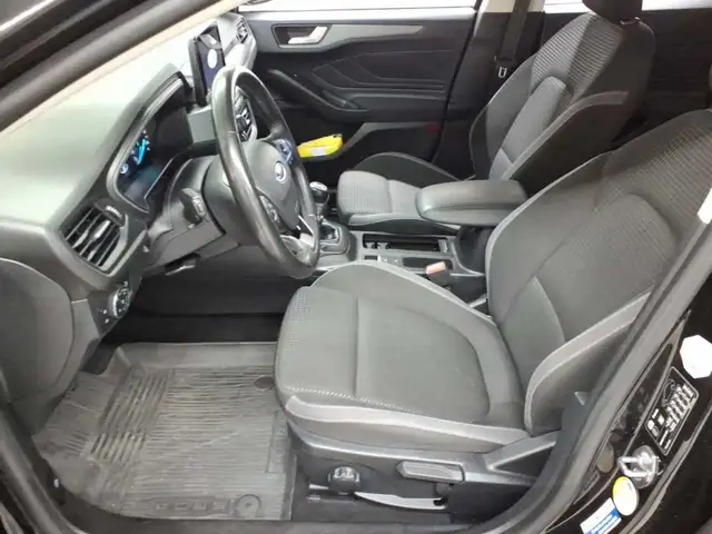 Ford Focus view 7