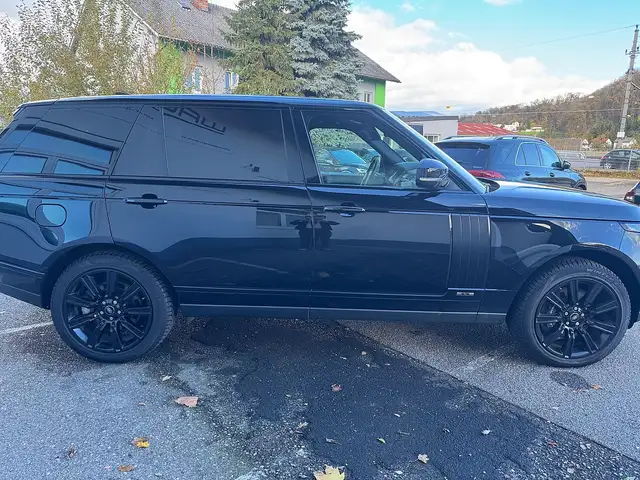 Land Rover Range Rover LWB P400 AWD Vogue Aut. Netto Export 54.000 .- Ansicht 6