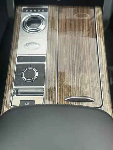 Land Rover Range Rover LWB P400 AWD Vogue Aut. Netto Export 54.000 .- Ansicht 15