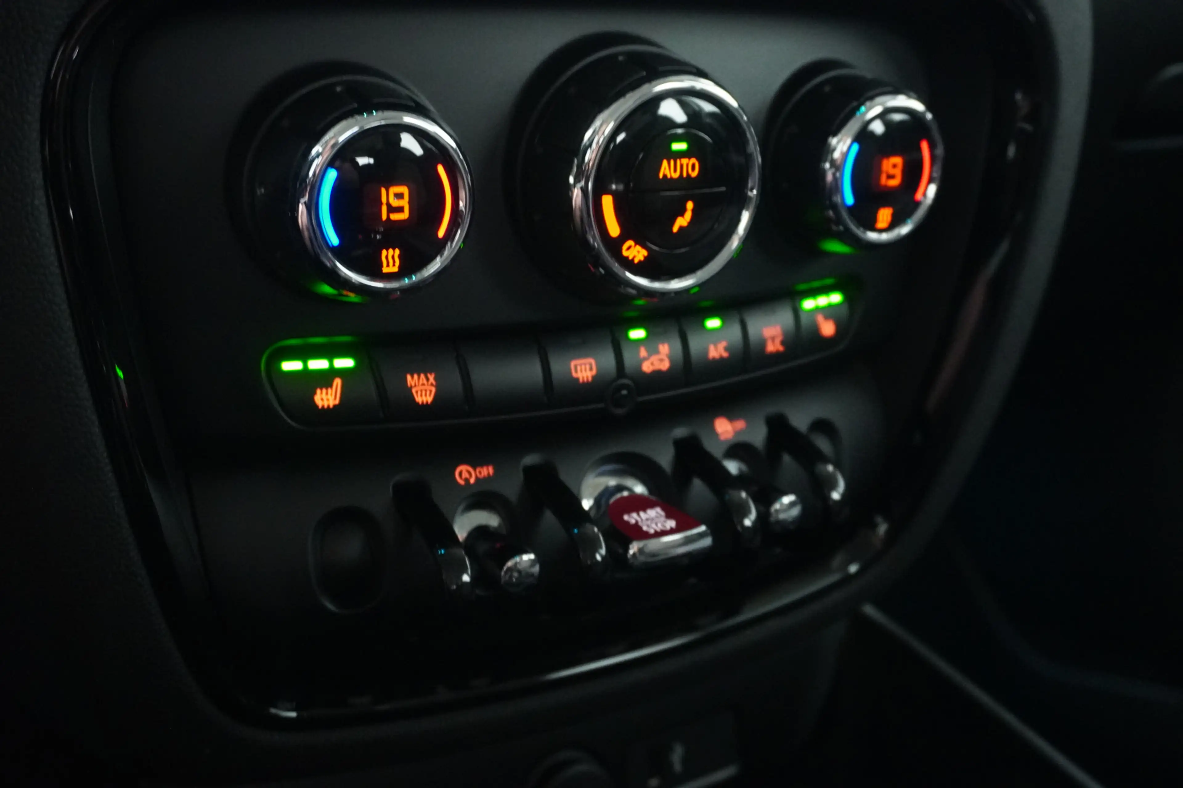 MINI One Clubman 1.5 Salt Business Editie — photo 21