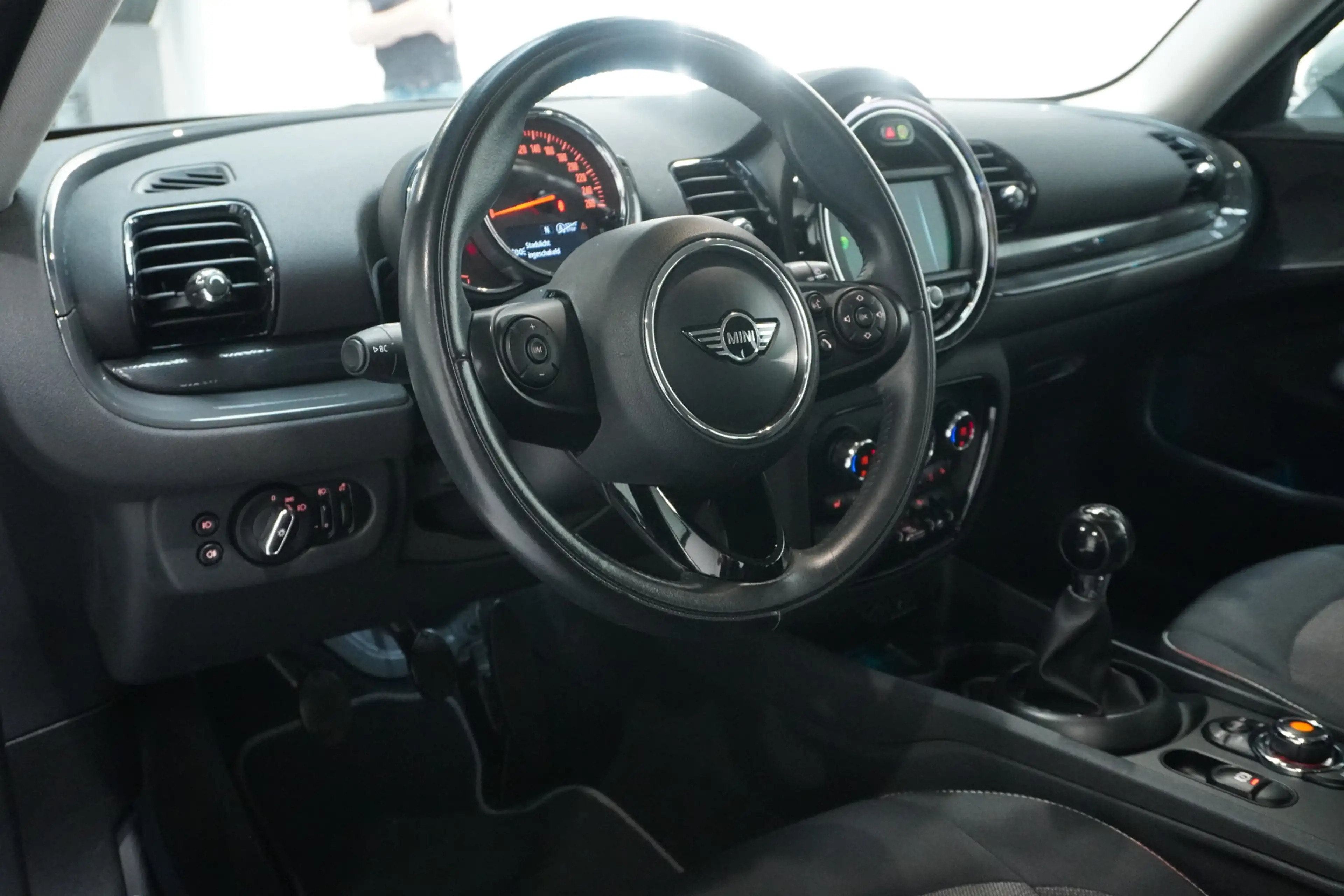 MINI One Clubman 1.5 Salt Business Editie — photo 19