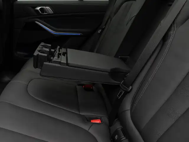 BMW X5 X5 M view 27