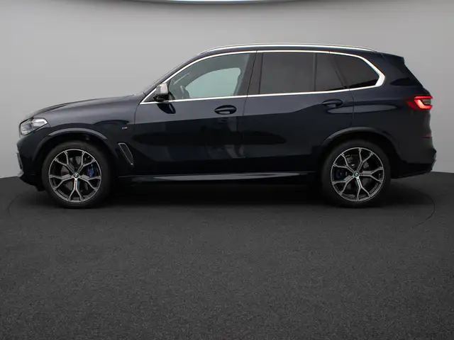 BMW X5 X5 M view 11