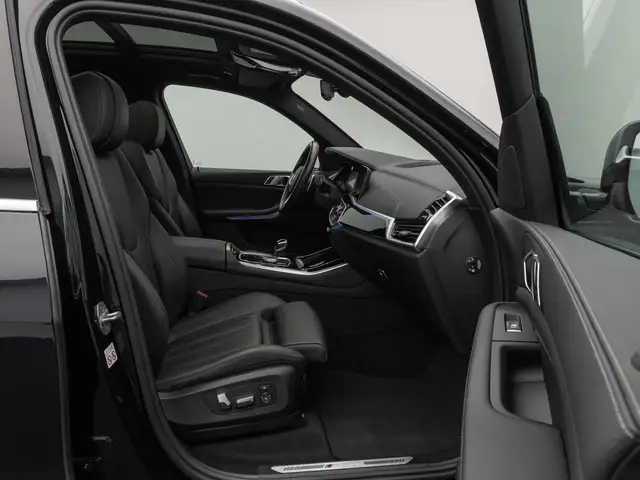 BMW X5 X5 M view 24