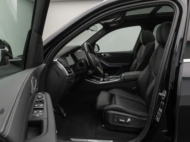 BMW X5 X5 M view 19