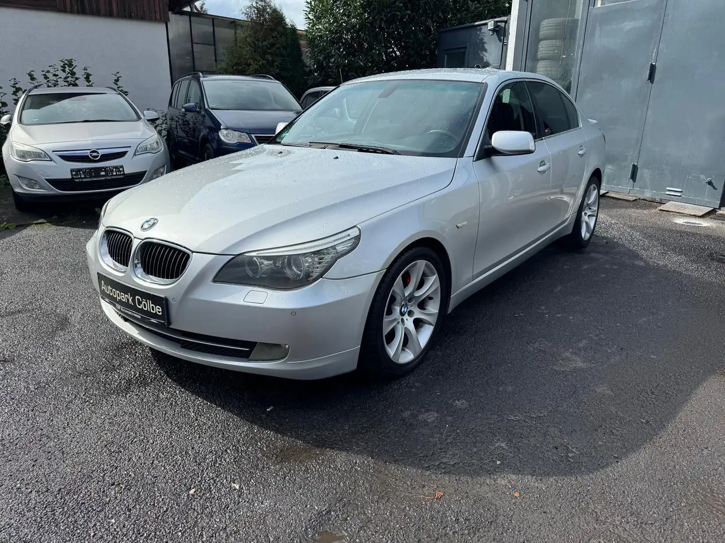 BMW 523 Baureihe 5 Lim. 523i Silber - 1