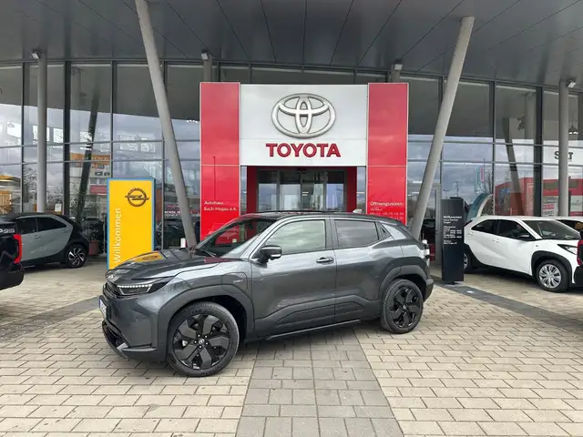 Toyota Urban Cruiser BEV 4x2 Lounge 128kW ACC + LED + PANORAMA + 360°