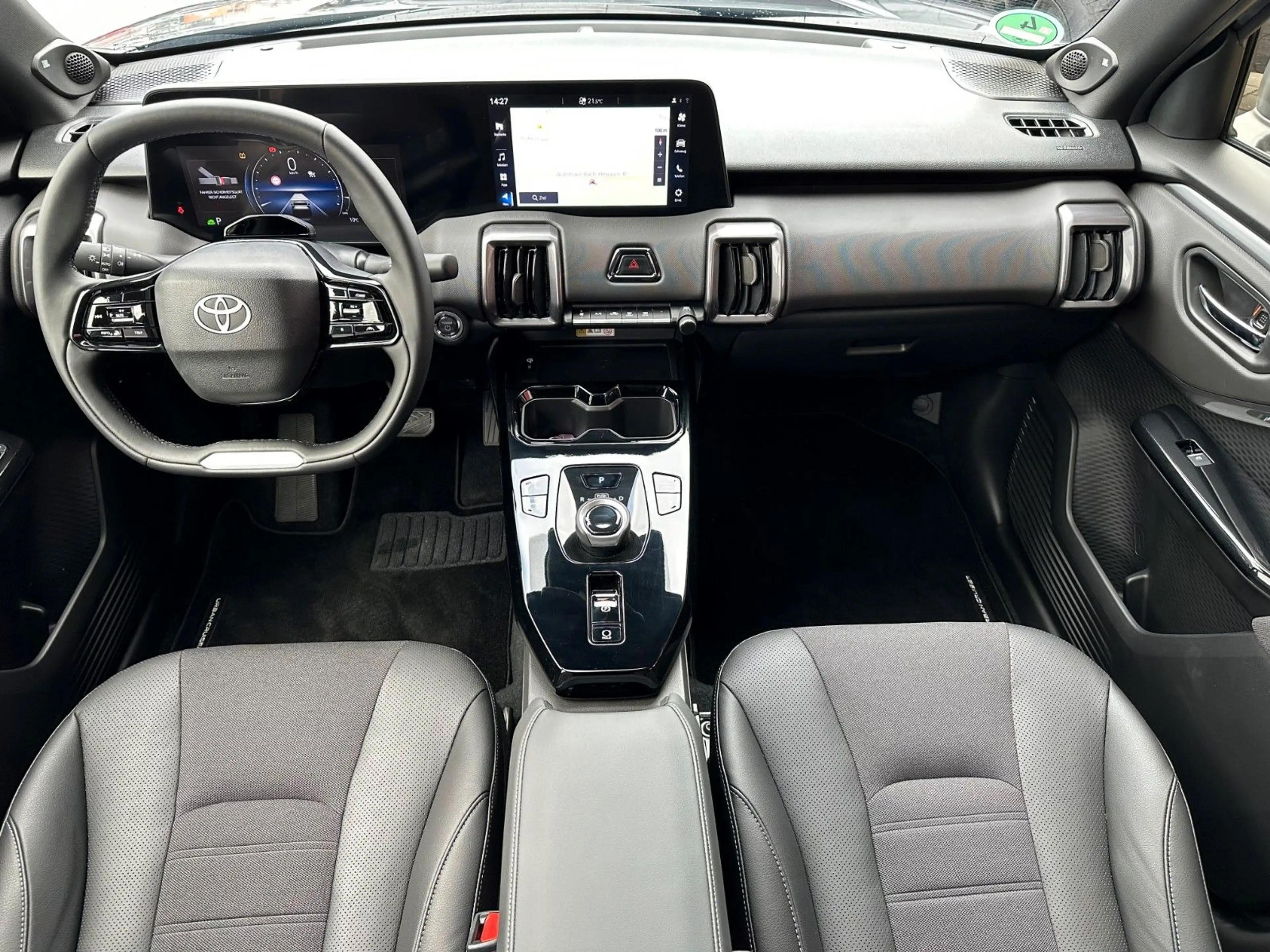 Toyota Urban Cruiser BEV 4x2 Lounge 128kW ACC + LED + PANORAMA + 360° — photo 11