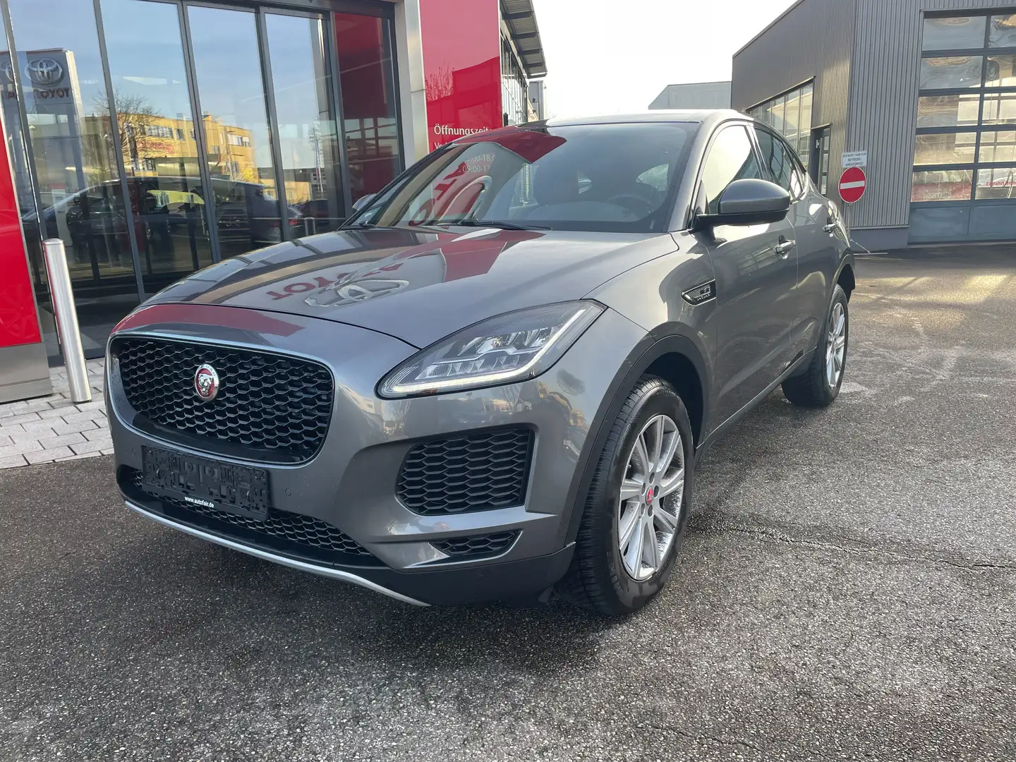 Jaguar E-Pace S Grau - 1