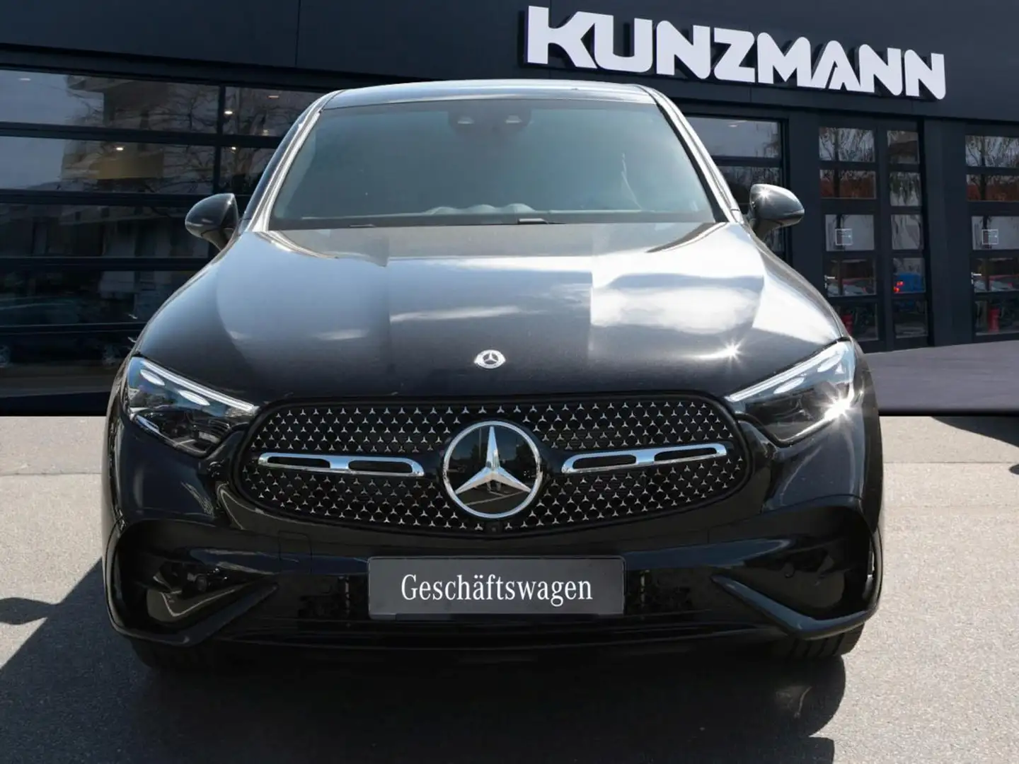 Mercedes-Benz GLC 450 d 4MATIC Coupé AMG Night Panorama AHK Noir - 2