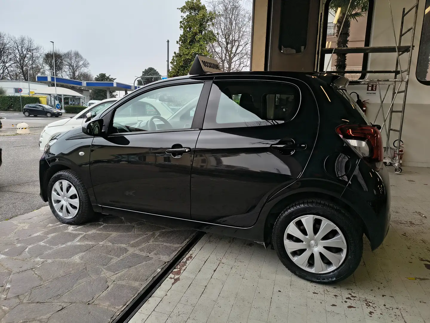 Peugeot 108 108 5p 1.0 vti Active E6 - *GARANZIA 12 MESI Schwarz - 2