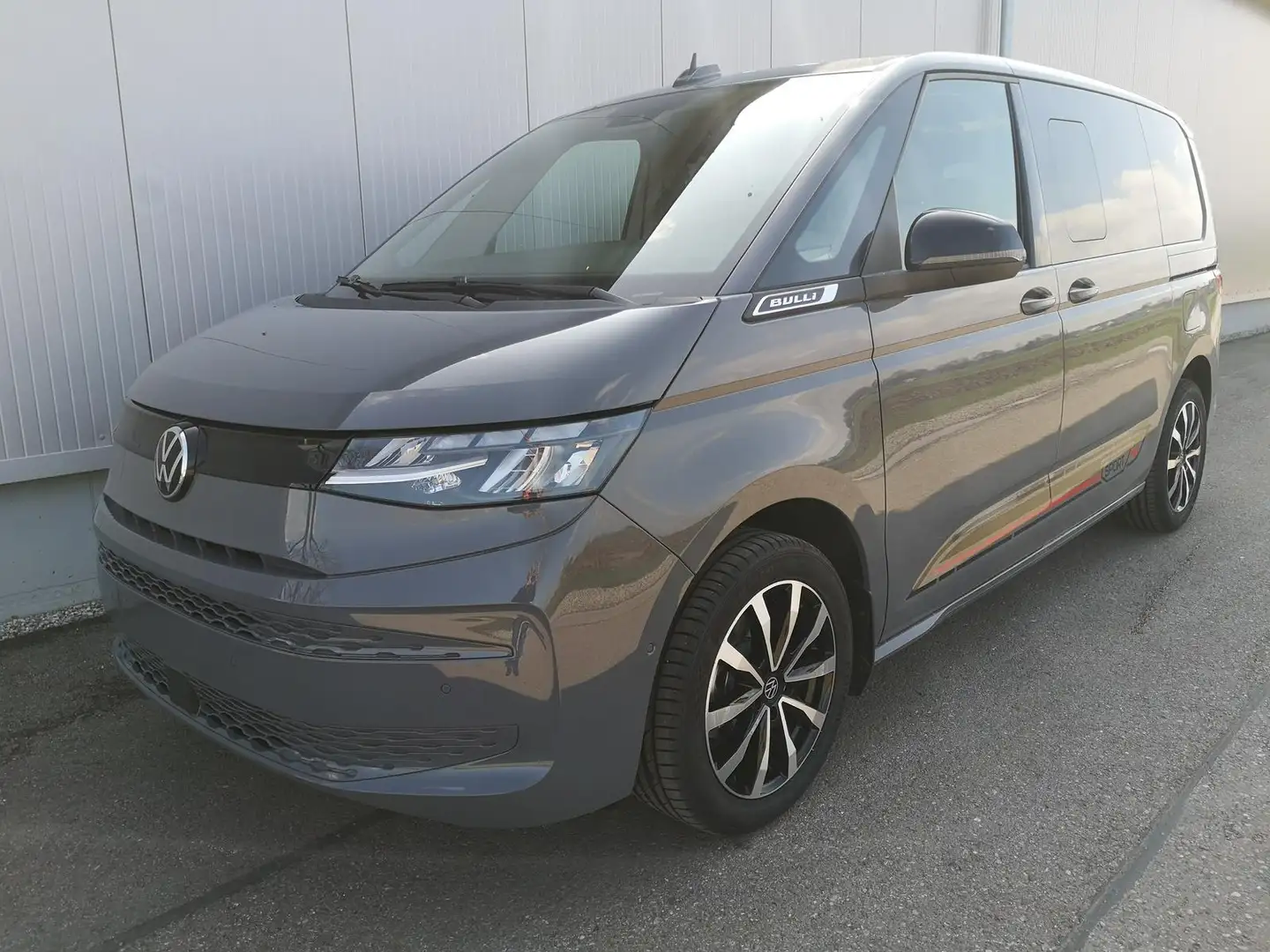 Volkswagen T7 Multivan 2.0 TDI Sport Edition LÜ ACC Standheizung AHK Grau - 1