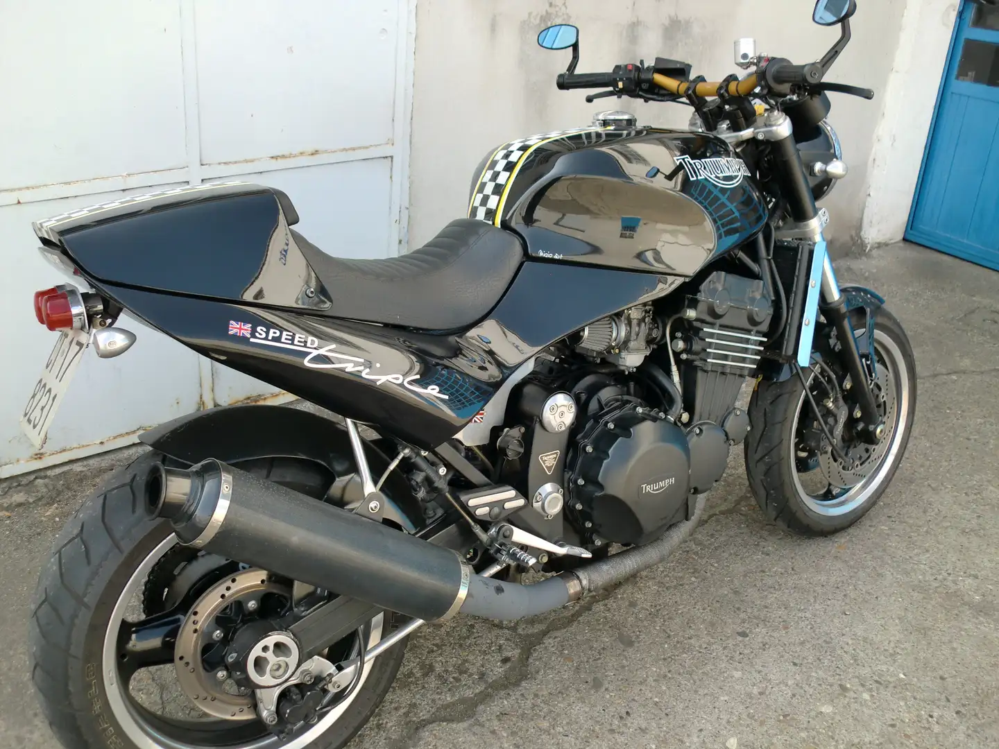 Triumph Speed Triple 900 Schwarz - 2