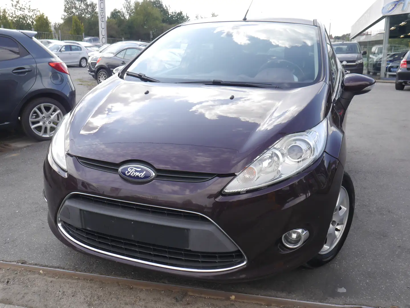 Ford Fiesta Fiesta 1.6 TDCi *CLIM* Rojo - 1