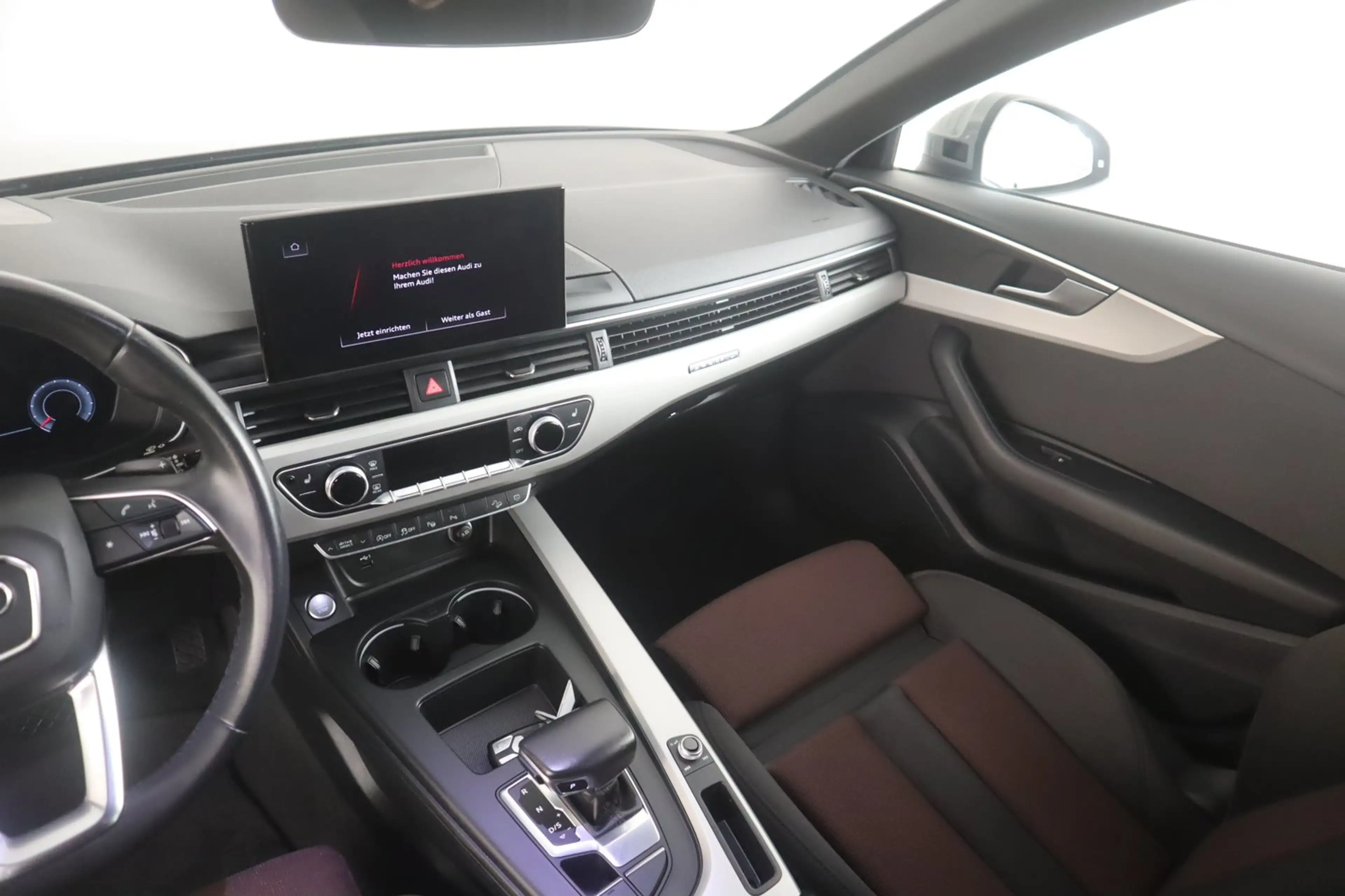 Audi A4 allroad 40 TDI quattro — photo 12