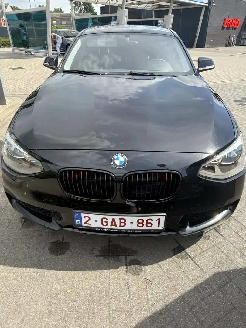 BMW 114 114i - 1