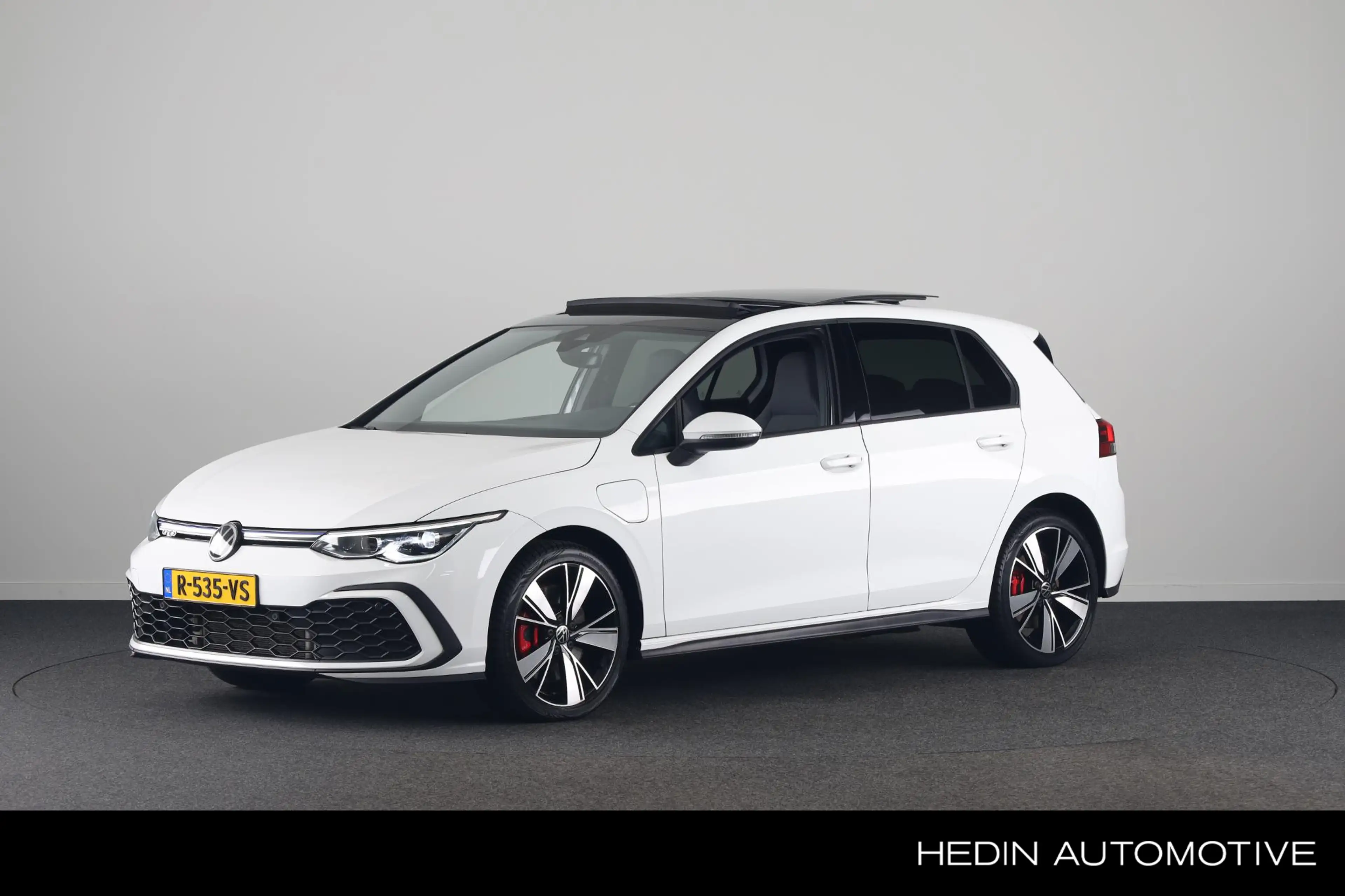 Volkswagen Golf GTE 1.4 eHybrid | SOH 97,7% | Panoramadak | Ambient li