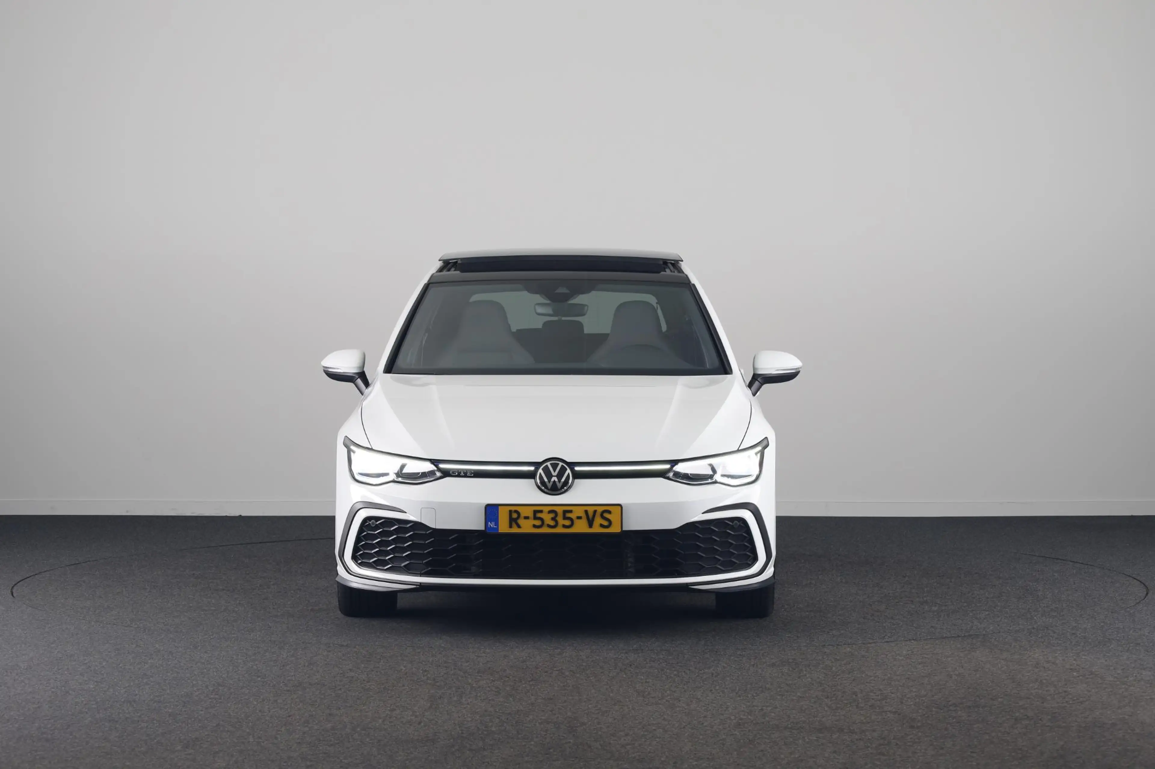Volkswagen Golf GTE 1.4 eHybrid | SOH 97,7% | Panoramadak | Ambient li — photo 8