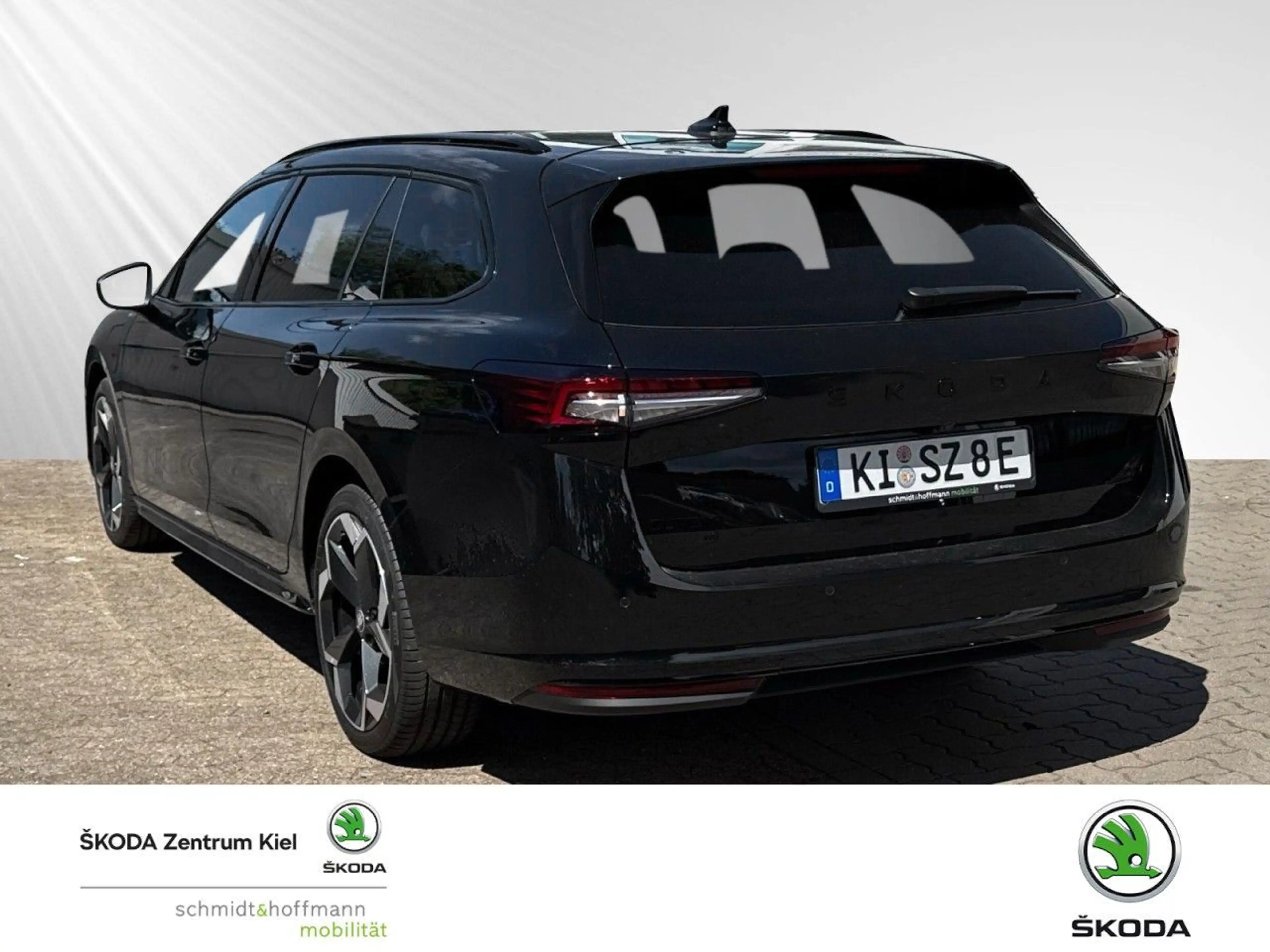 Skoda Superb 1.5 TSI iV Sportline 1.5 TSI iV 150 kW Sp — photo 4