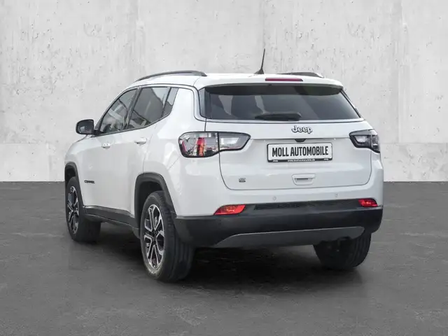 Jeep Compass view 2