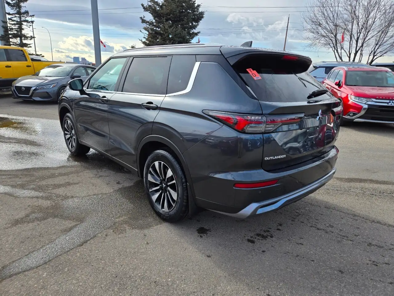 Mitsubishi Outlander photo Mitsubishi Outlander