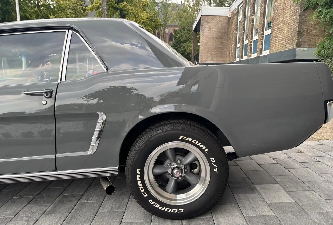 Ford Mustang Coupé, foto 10
