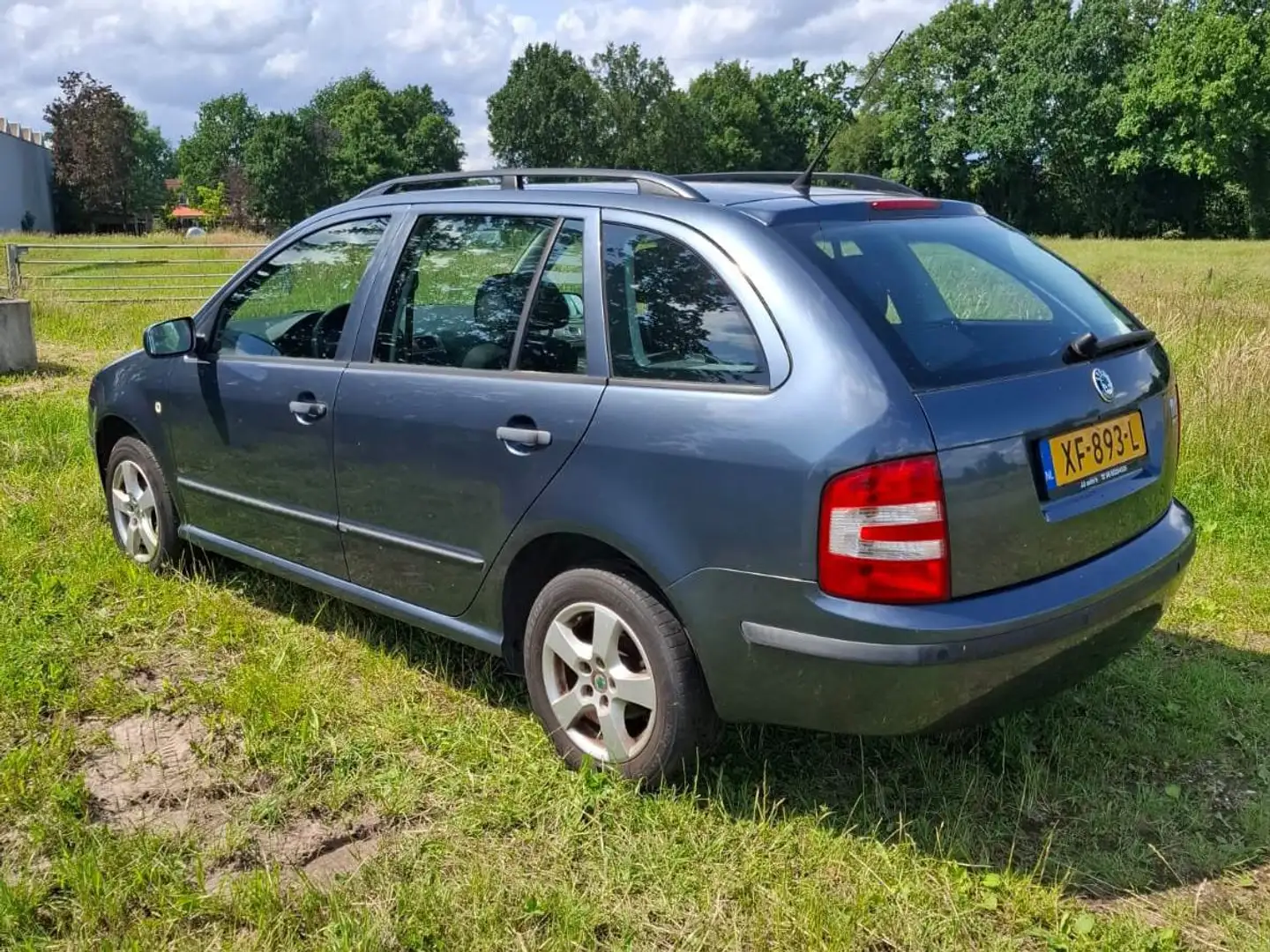 Skoda Fabia Fabia 1.4-16V Elegance Azul - 2