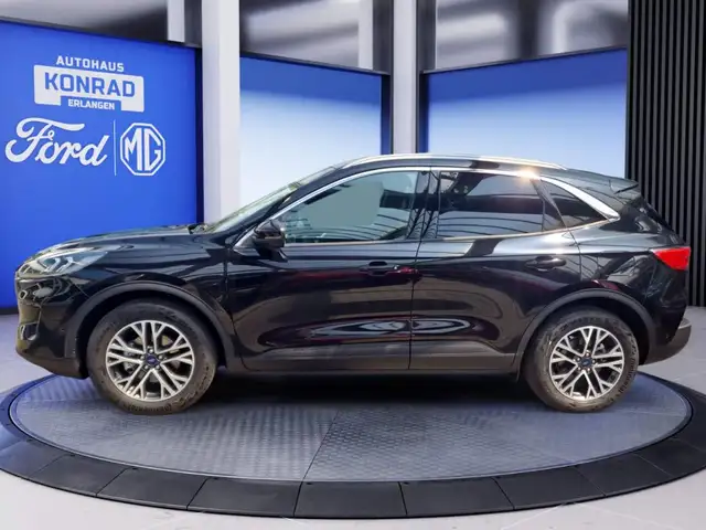 Ford Kuga view 3