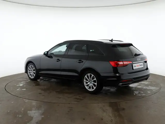 Audi A4 view 5