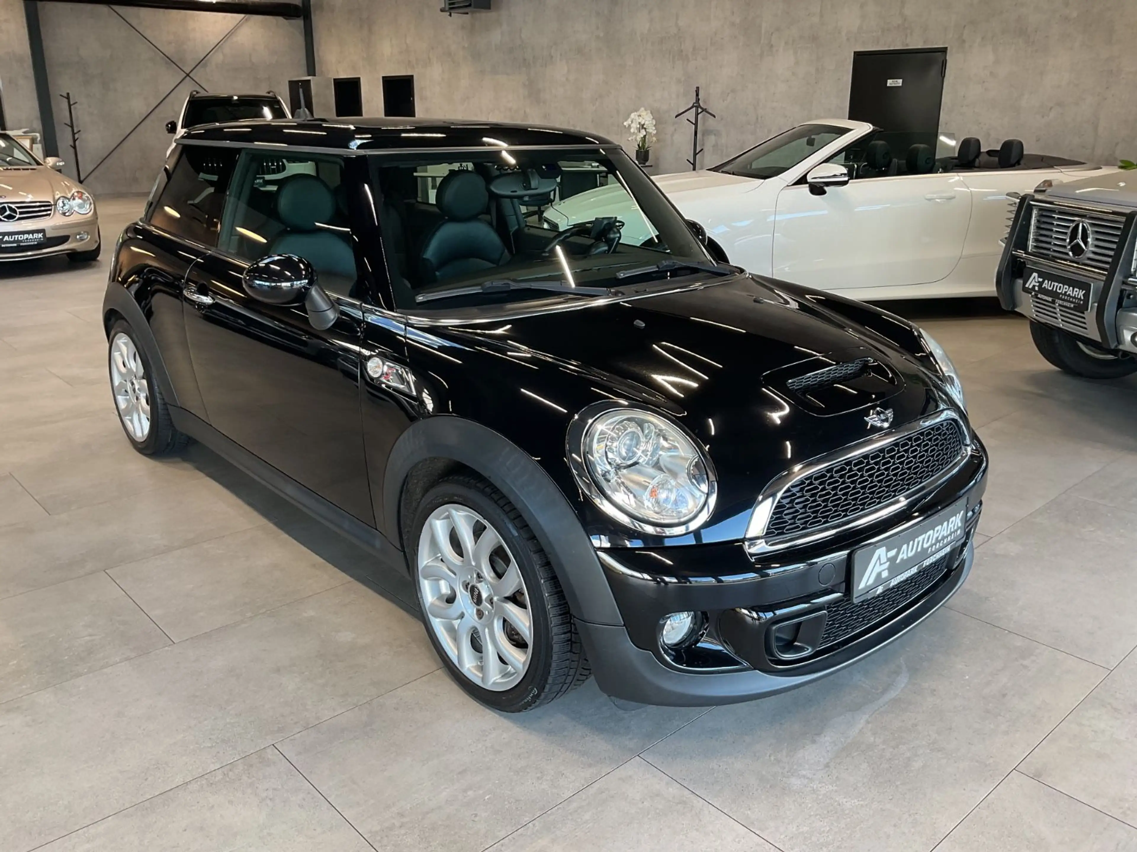 MINI Cooper S Chili H&K Leder Navi Pano Xenon — photo 3