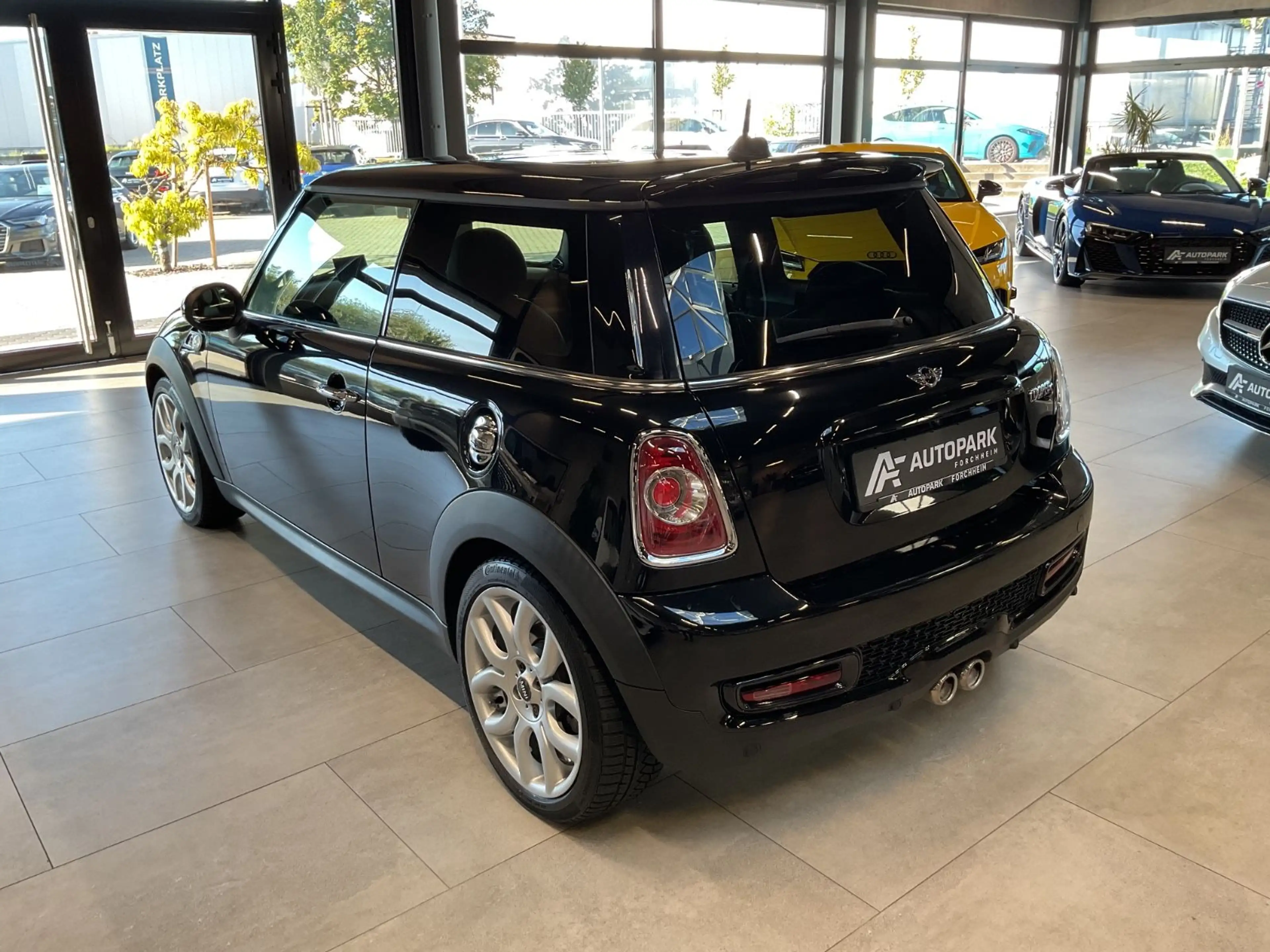 MINI Cooper S Chili H&K Leder Navi Pano Xenon — photo 6