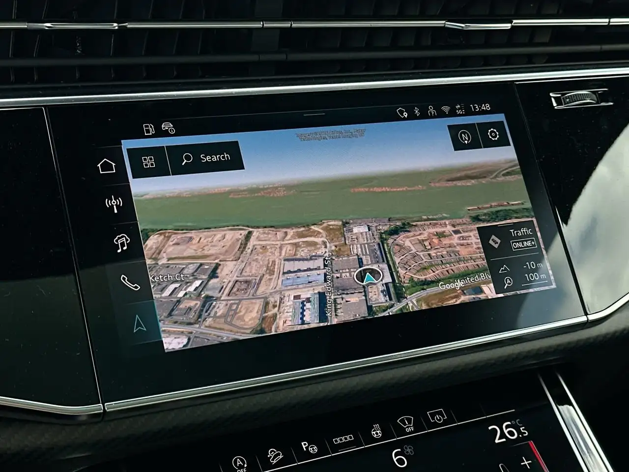Audi SQ7 снимка Audi SQ7