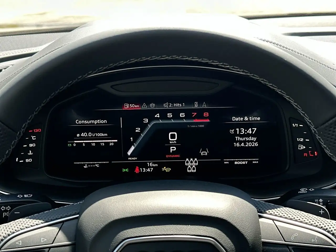 Audi SQ7 снимка Audi SQ7