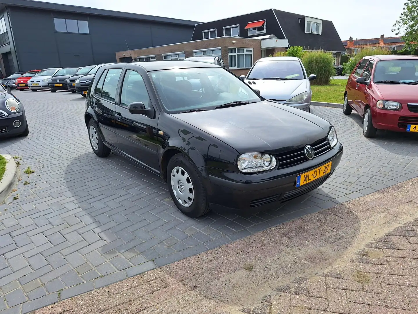 Volkswagen Golf 1.6 / In zeer goede staat / APK t/m juni 2026 Schwarz - 2