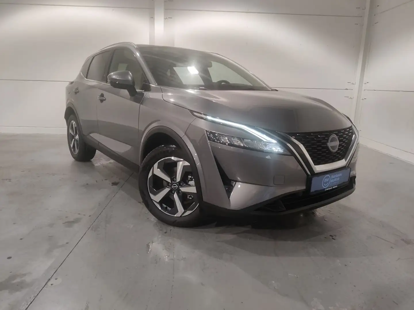 Nissan Qashqai Mild-Hybrid 158 Aut* N-Connecta + Design Pack Grau - 1