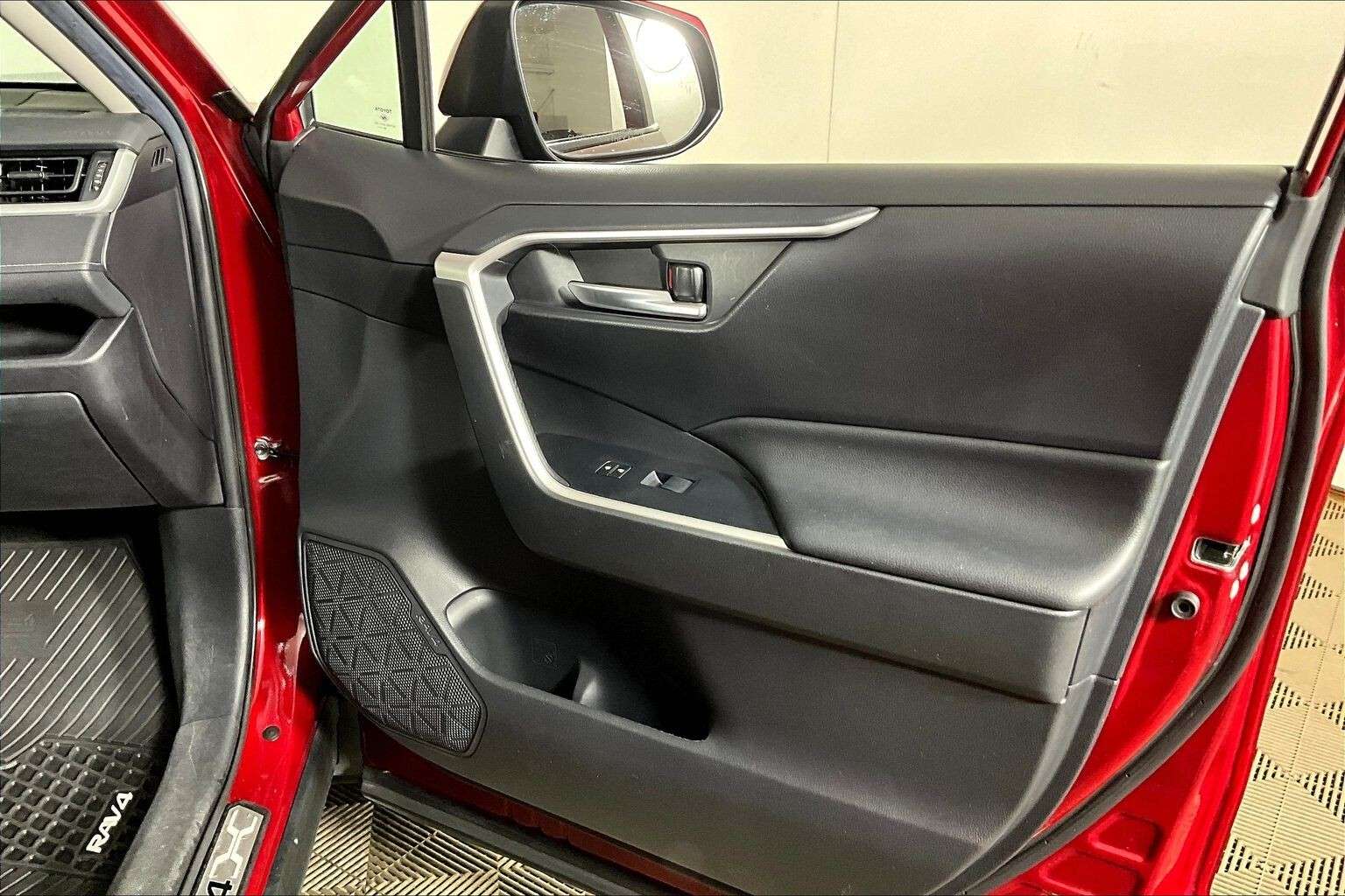 used 2019 Toyota RAV4 car, priced at $31,998